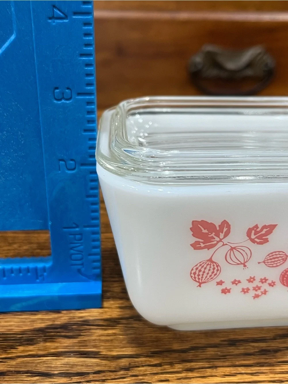 Vintage Pyrex Pink Gooseberry 501 Refrigerator Dish with Lid - Cottage Farmhouse